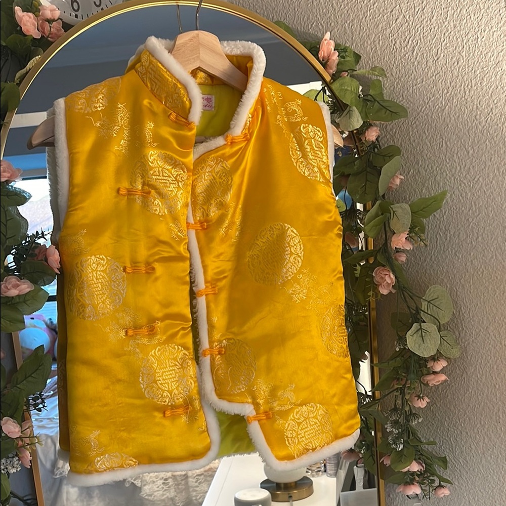 Kids Yellow Vest with White Trim Chinese style